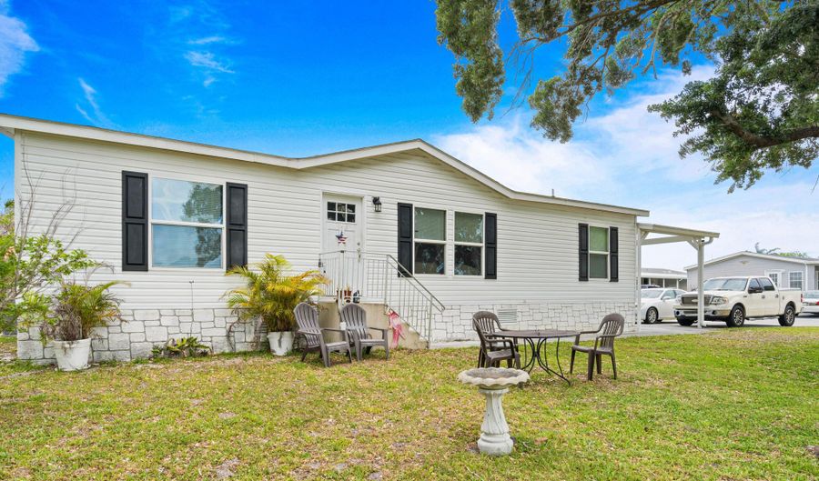 958 Pecan Cir, Barefoot Bay, FL 32976 - 3 Beds, 2 Bath