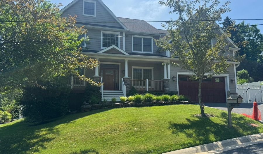 244 Van Kirk Ave, Atlantic Highlands, NJ 07716 - 5 Beds, 4 Bath