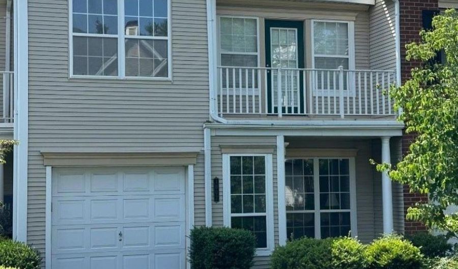 1002 Timberbrooke Dr, Bedminster, NJ 07921 - 3 Beds, 3 Bath