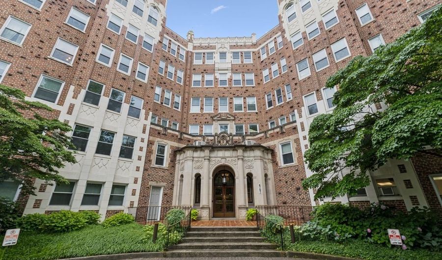 4707 CONNECTICUT AVE NW # # 211 AND #213, Washington, DC 20008 - 2 Beds, 2 Bath