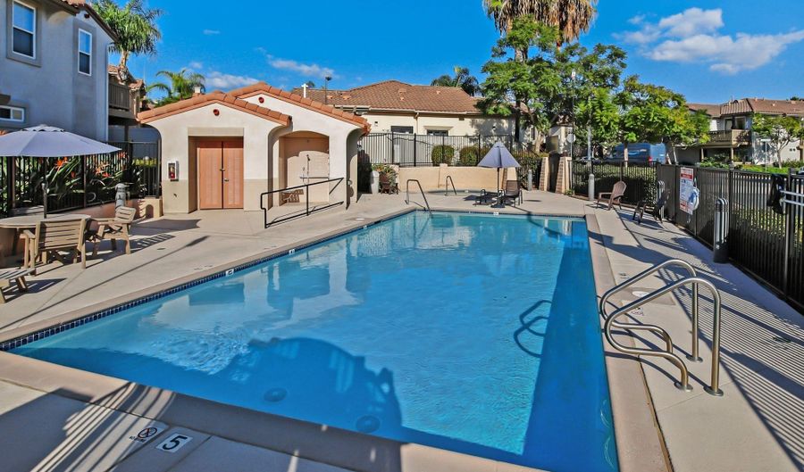 6158 Paseo Granito, Carlsbad, CA 92009 - 3 Beds, 2 Bath