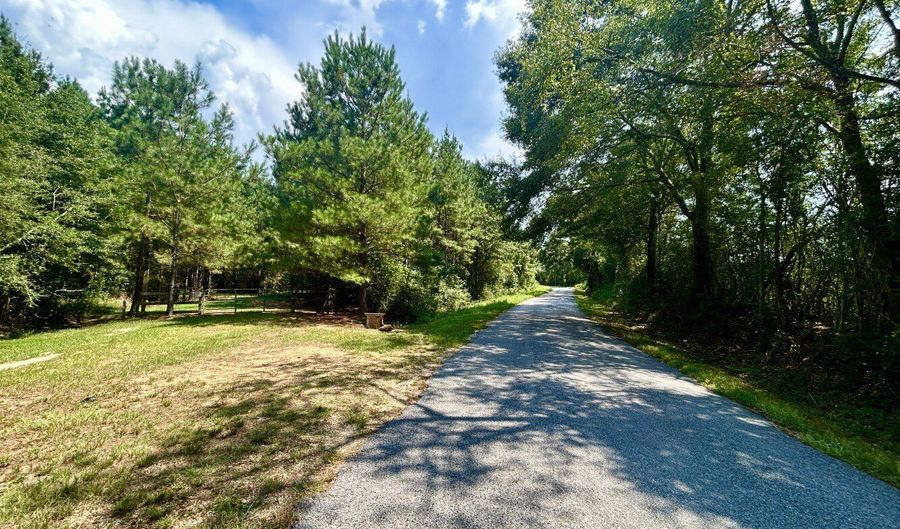 3951 MS-42, Bassfield, MS 39421 - 0 Beds, 0 Bath