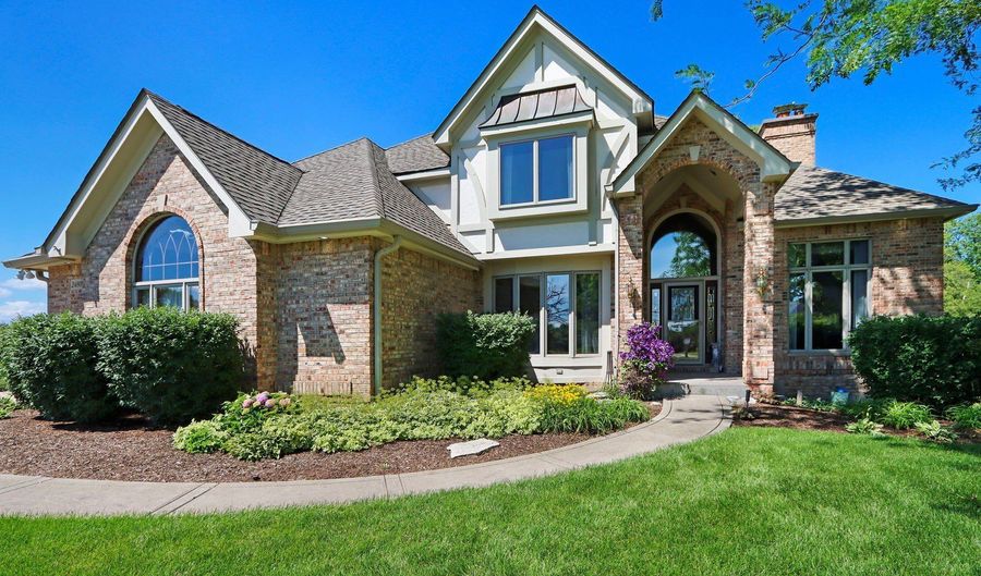 24804 W Nicklaus Way, Antioch, IL 60002 - 5 Beds, 5 Bath
