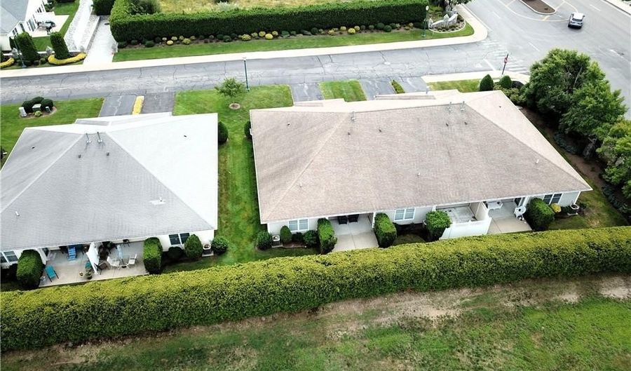 105 Village Green Cir, Coventry, RI 02816 - 2 Beds, 2 Bath