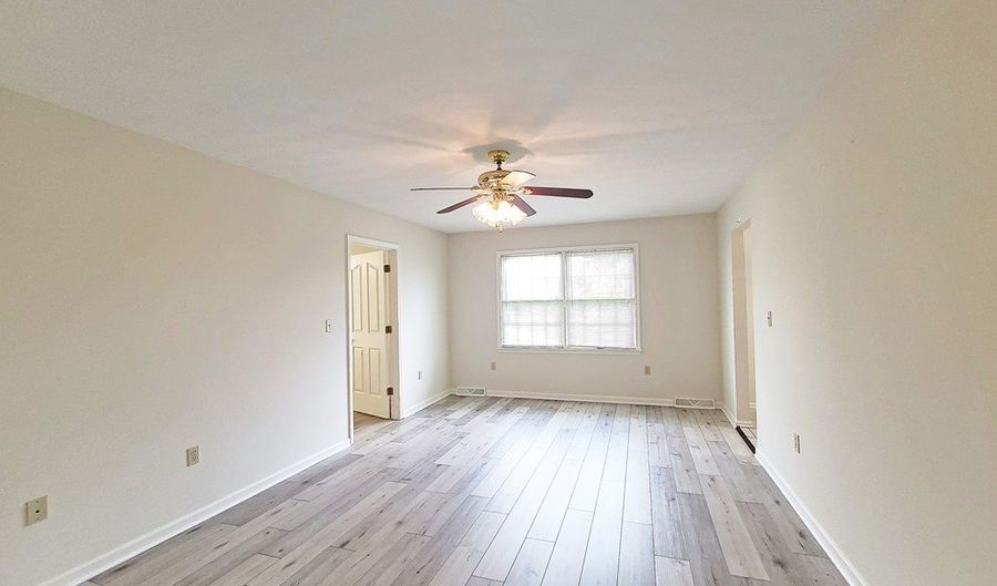 330 Jones Ln, Abingdon, VA 24210 - 2 Beds, 1 Bath