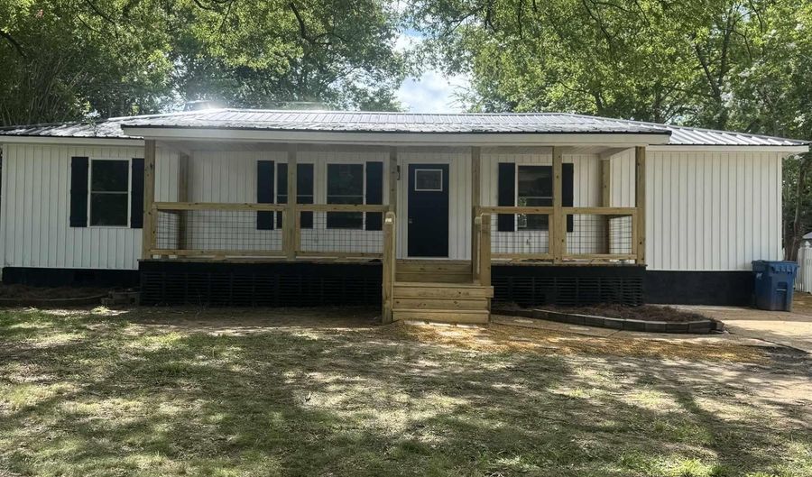 405 Stewart Ave SE, Attalla, AL 35954 - 3 Beds, 2 Bath