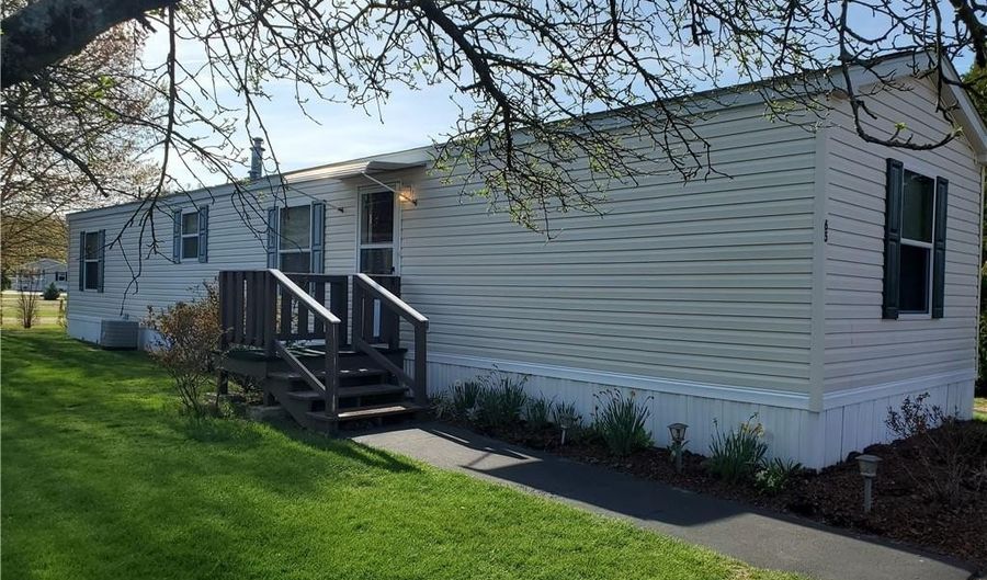 65 Wright Way, Coventry, RI 02816 - 2 Beds, 2 Bath