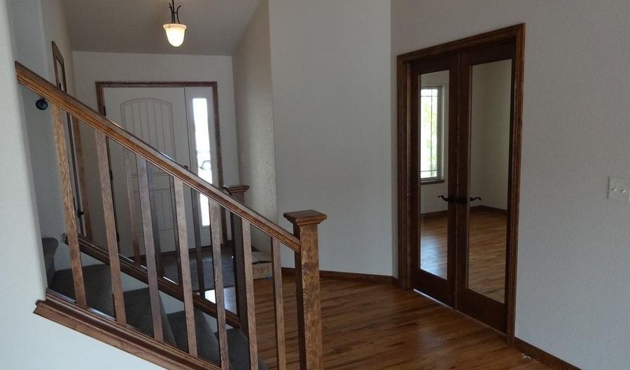 1642 Glacier Ave, Berthoud, CO 80513 - 3 Beds, 3 Bath