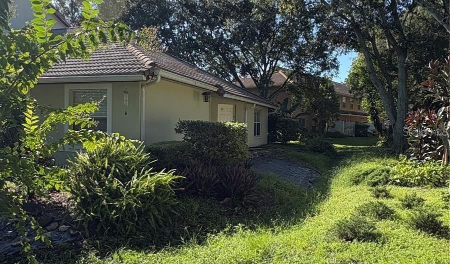 1292 N FAIRWAY Dr, Apopka, FL 32712 - 3 Beds, 2 Bath