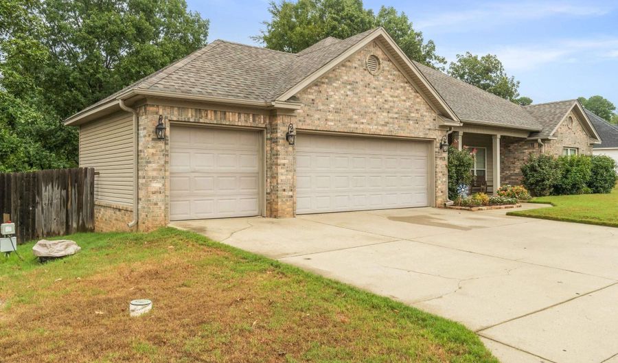 1073 Mountain Side Cv, Alexander, AR 72002 - 4 Beds, 2 Bath