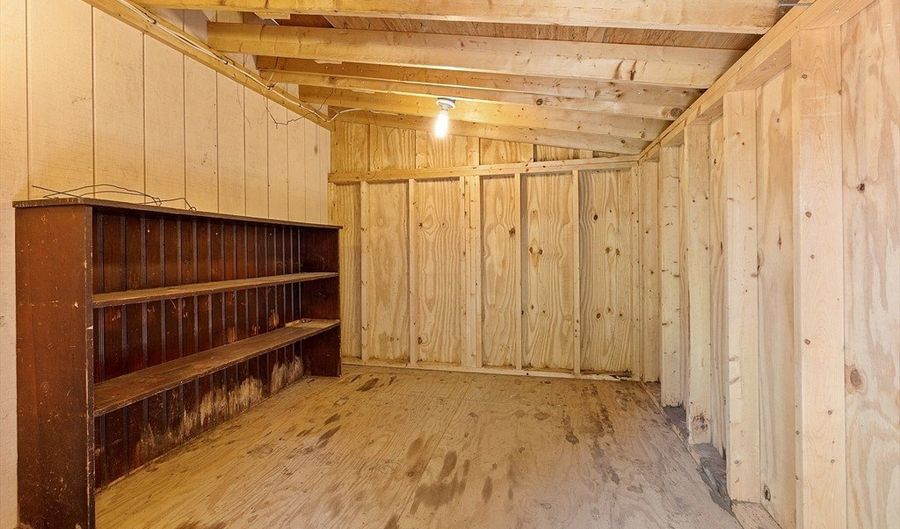 301 Old Billerica Rd, Bedford, MA 01730 - 3 Beds, 2 Bath