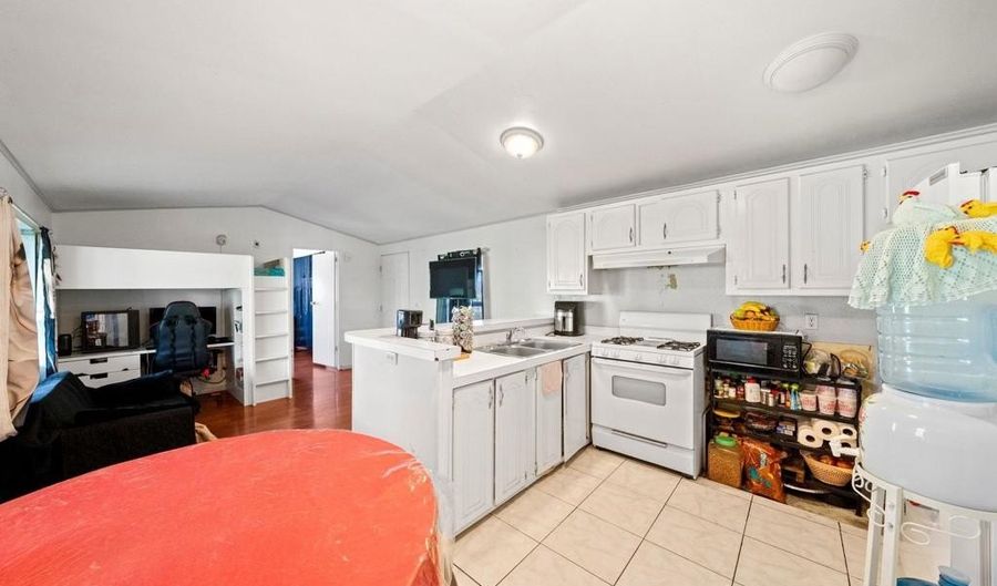 2515 Sweetwater Rd 42, Spring Valley, CA 91977 - 2 Beds, 1 Bath