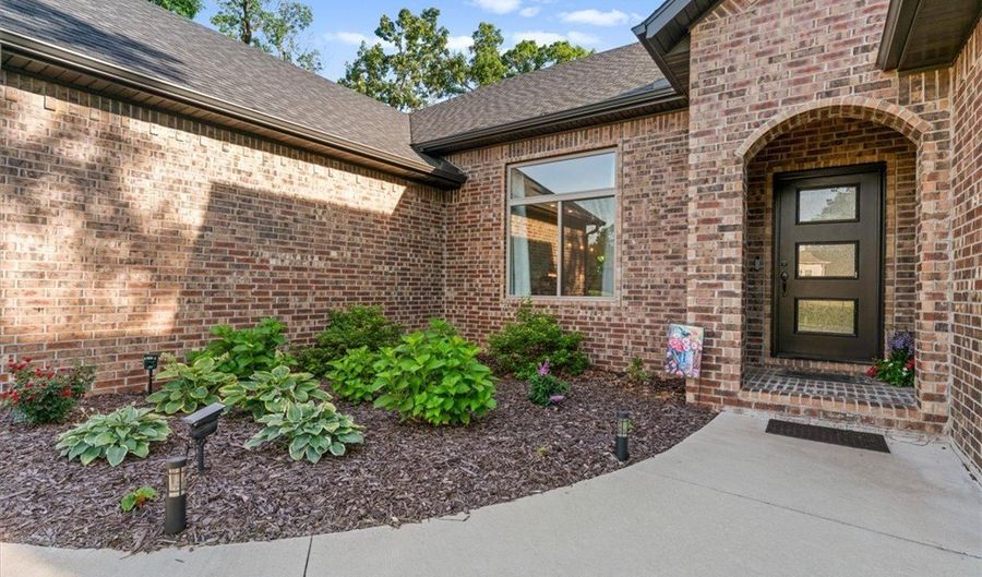 3 Florence Cir, Bella Vista, AR 72715 - 3 Beds, 2 Bath