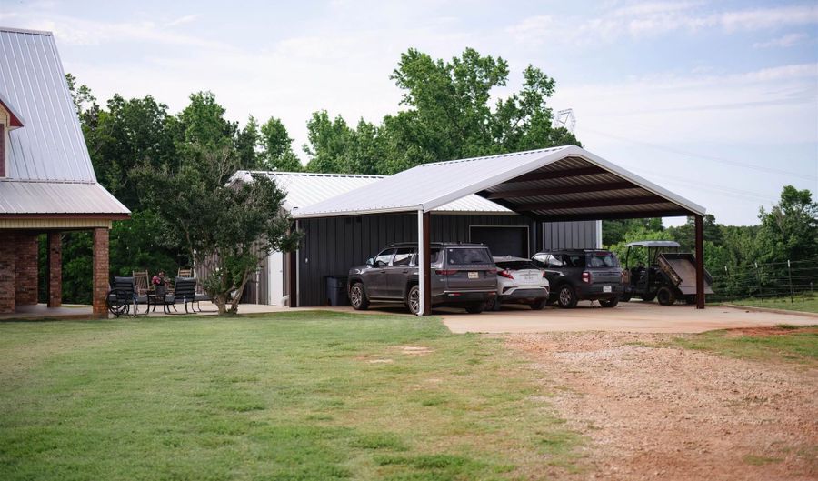 421 County Road 2438, Alto, TX 75925 - 5 Beds, 4 Bath