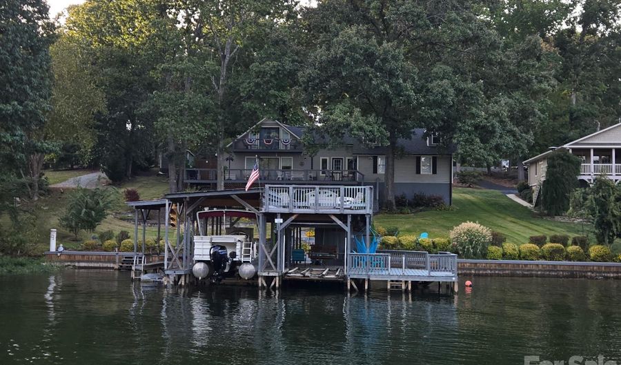 117 Sunrise Pt, Badin Lake, NC 28127 - 4 Beds, 2 Bath