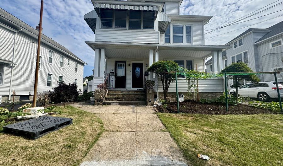 115 Palm St 2, Bridgeport, CT 06610 - 2 Beds, 1 Bath
