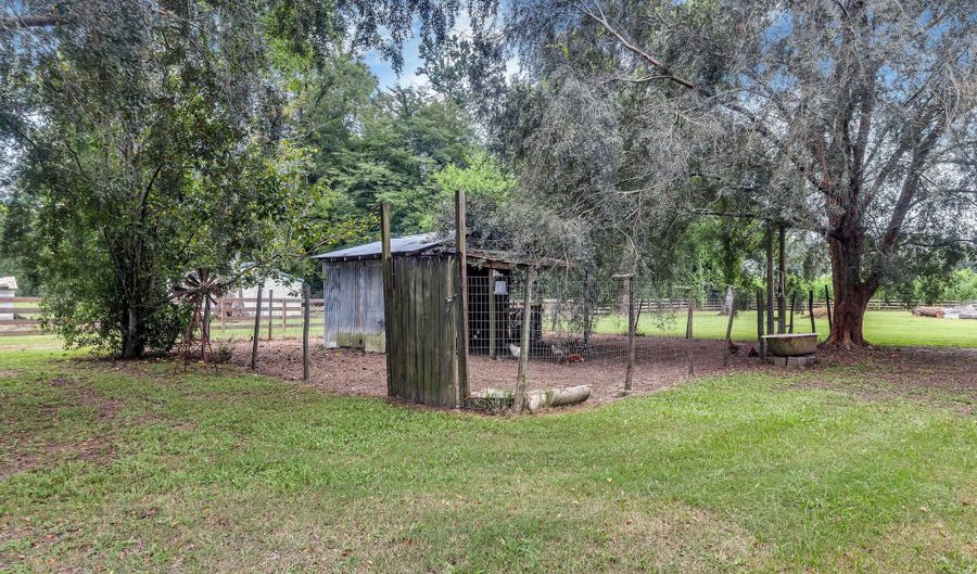 1098 Charles Marks Rd, Arnaudville, LA 70512 - 4 Beds, 2 Bath
