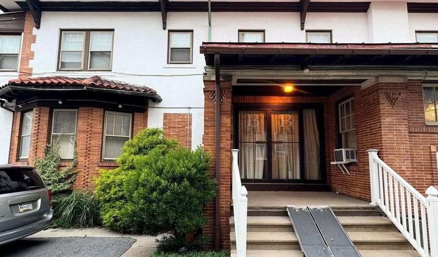 1310 W HAMILTON St, Allentown, PA 18104 - 0 Beds, 0 Bath