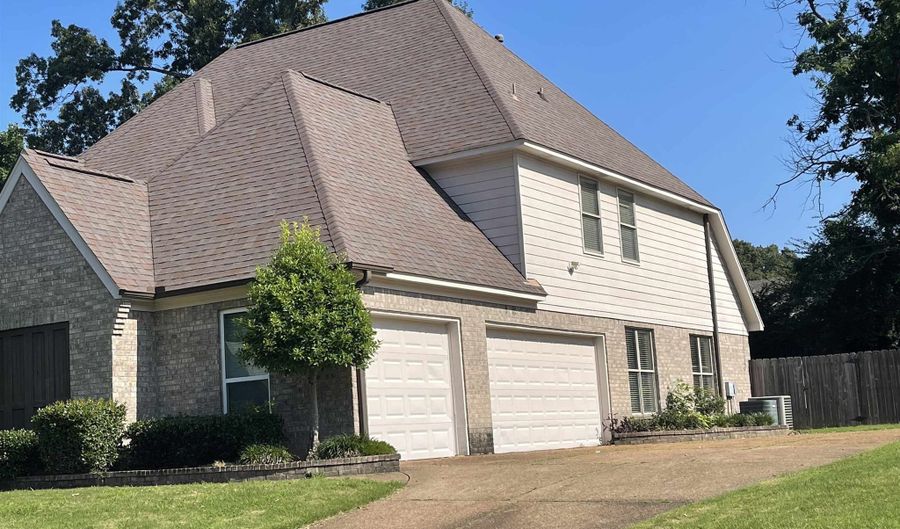 8280 REBECCA WOODS, Bartlett, TN 38002 - 5 Beds, 3 Bath