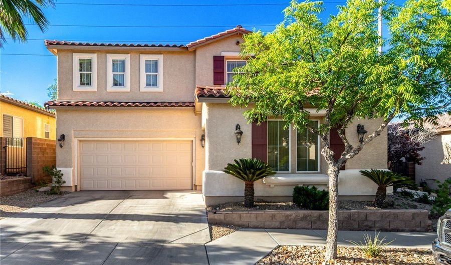9380 Arrowhead Bluff Ave, Las Vegas, NV 89149 - 5 Beds, 3 Bath