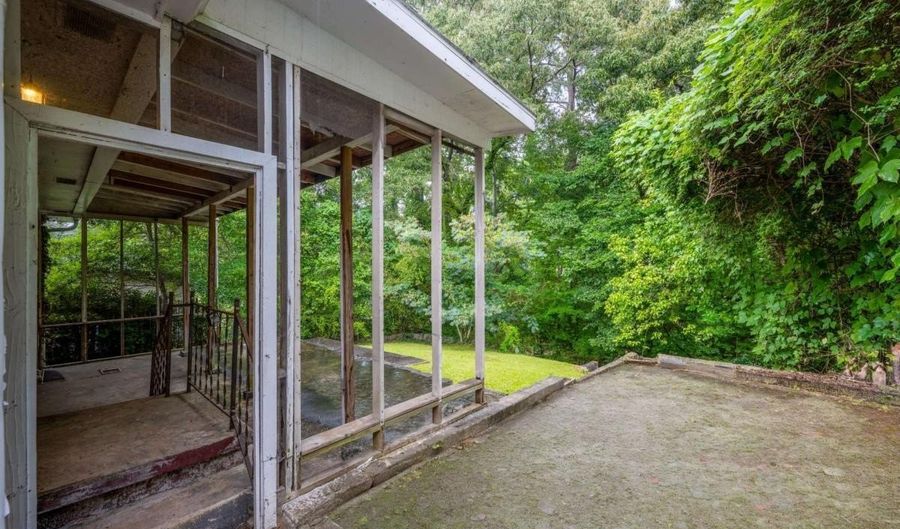 847 Gertrude Pl NW, Atlanta, GA 30318 - 3 Beds, 1 Bath