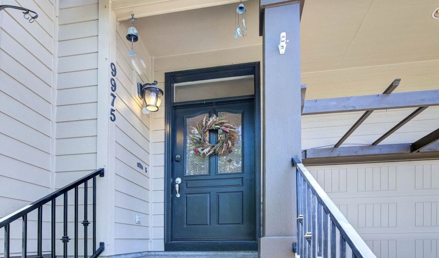 9975 SW LEDGESTONE Ct, Beaverton, OR 97007 - 4 Beds, 3 Bath