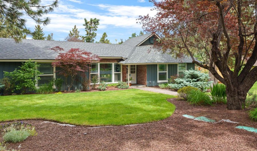1212 NE Revere Ave, Bend, OR 97701 - 3 Beds, 2 Bath
