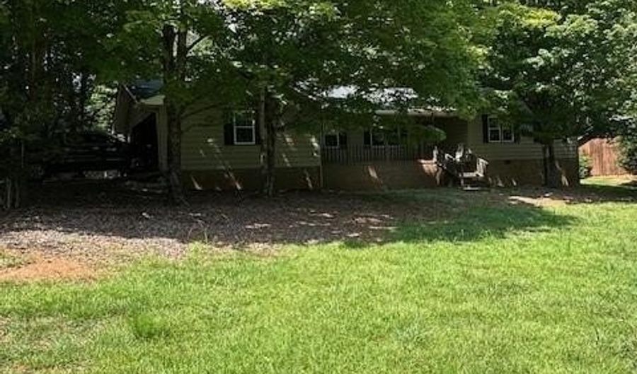 265 AUBURN Pkwy, Athens, GA 30606 - 3 Beds, 2 Bath