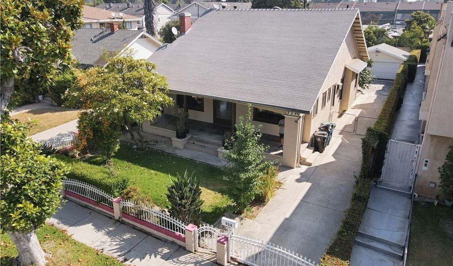 924 N Stoneman, Alhambra, CA 91801 - 3 Beds, 1 Bath
