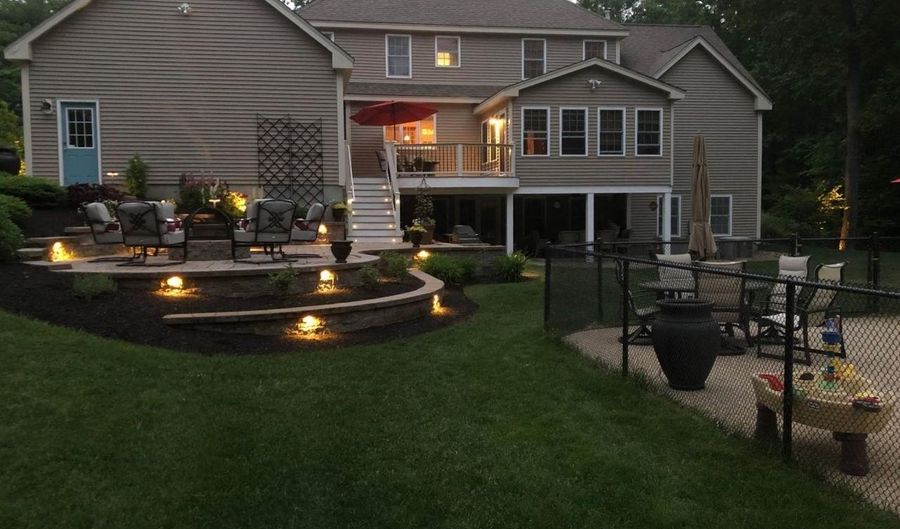 54 Pasture Rd, Auburn, NH 03032 - 5 Beds, 4 Bath