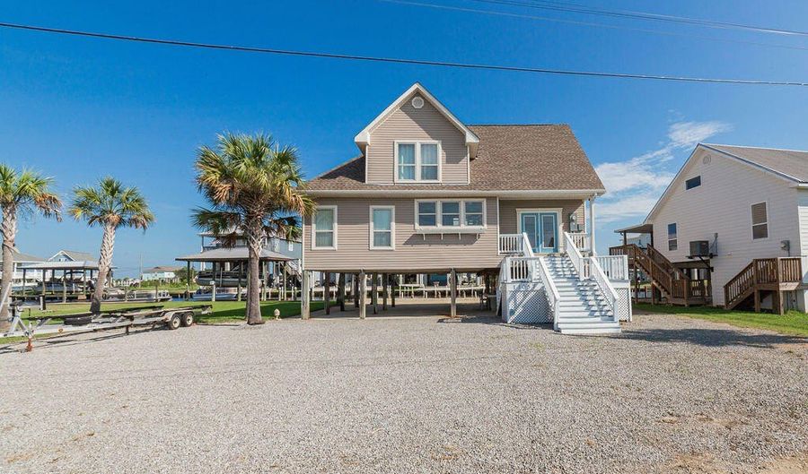 11057 Idaho St, Bay St. Louis, MS 39520 - 3 Beds, 3 Bath