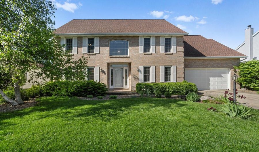 2619 Wedgewood Dr, Champaign, IL 61822 - 4 Beds, 3 Bath