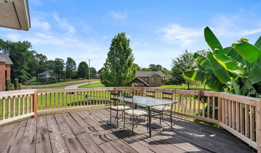612 Powell Blvd, Albertville, AL 35950 - 3 Beds, 2 Bath