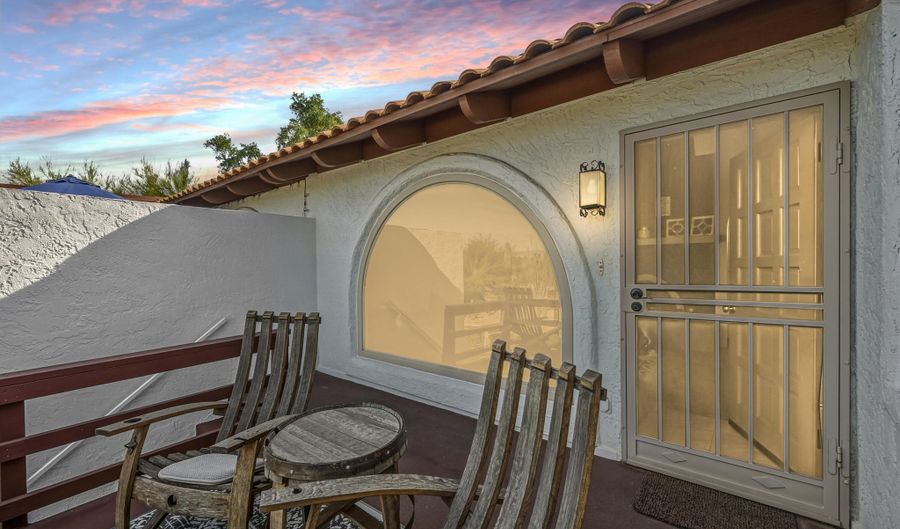 7501 E HAPPY HOLLOW Dr 12, Carefree, AZ 85377 - 2 Beds, 1 Bath