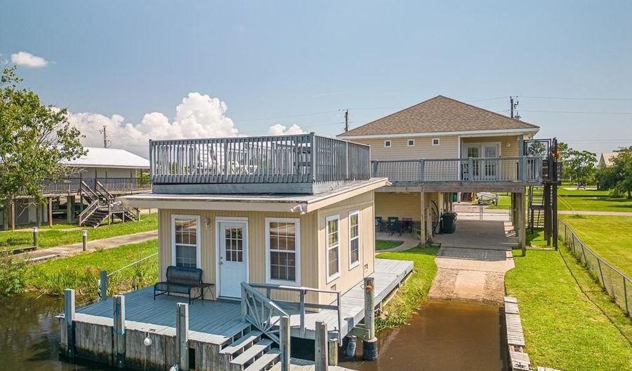 5076 Utah St, Bay St. Louis, MS 39520 - 2 Beds, 2 Bath