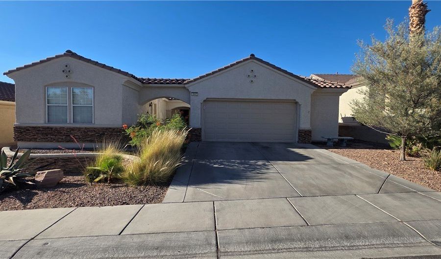 2842 Freedom Hills Dr, Henderson, NV 89052 - 3 Beds, 3 Bath