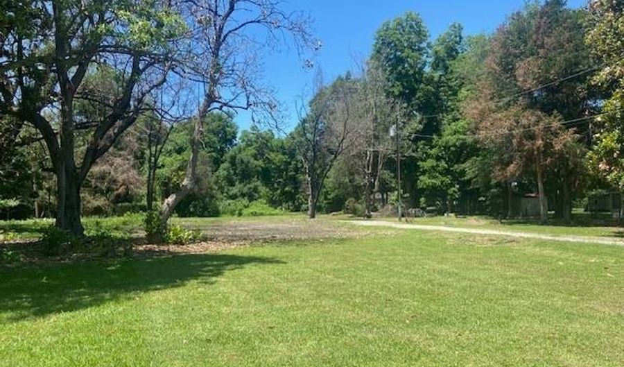 239 Jefferson St, Anguilla, MS 38721 - 0 Beds, 0 Bath