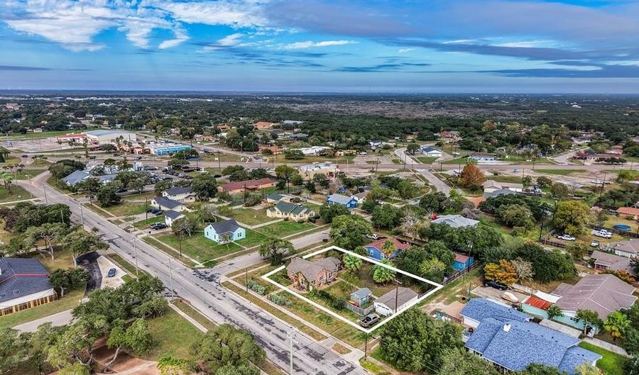 444 W Wheeler Ave, Aransas Pass, TX 78336 - 2 Beds, 1 Bath