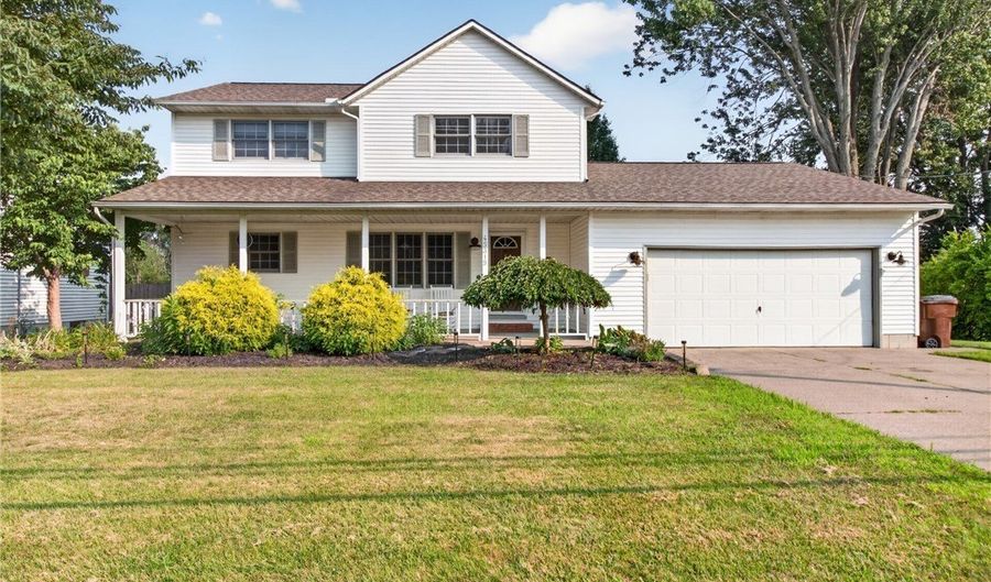 45319 Old Middle Ridge Rd, Amherst, OH 44001 - 4 Beds, 3 Bath
