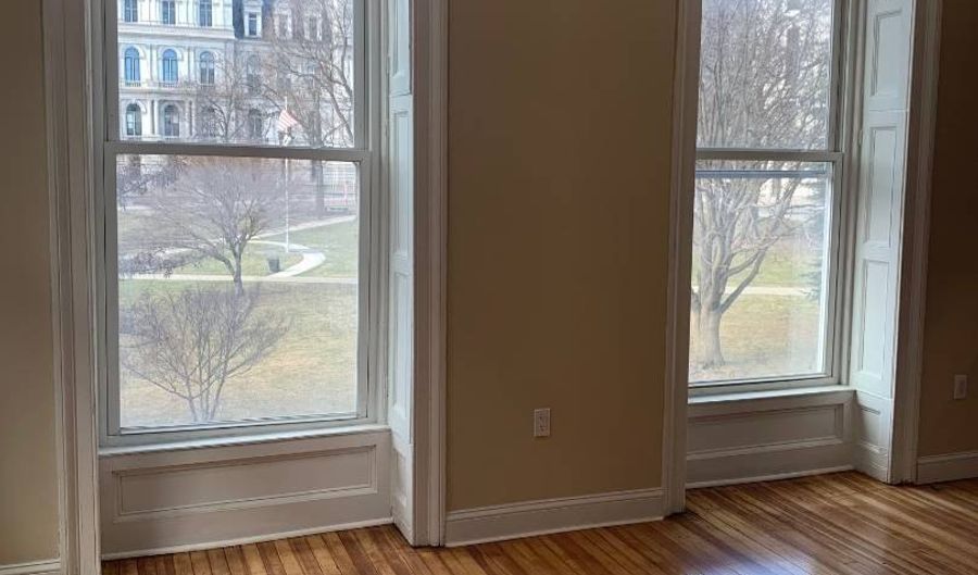 29 Elk St 5, Albany, NY 12207 - 2 Beds, 1 Bath