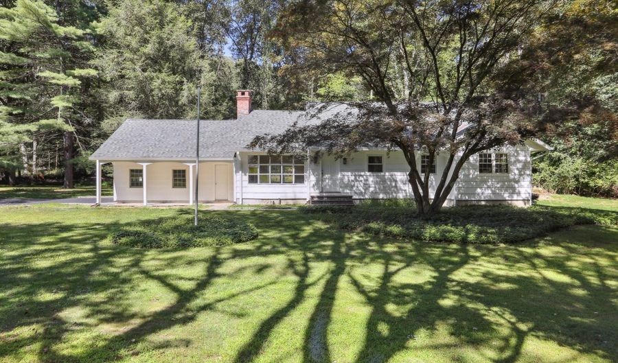8 Fairview Ln, Wilton, CT 06897 - 4 Beds, 2 Bath