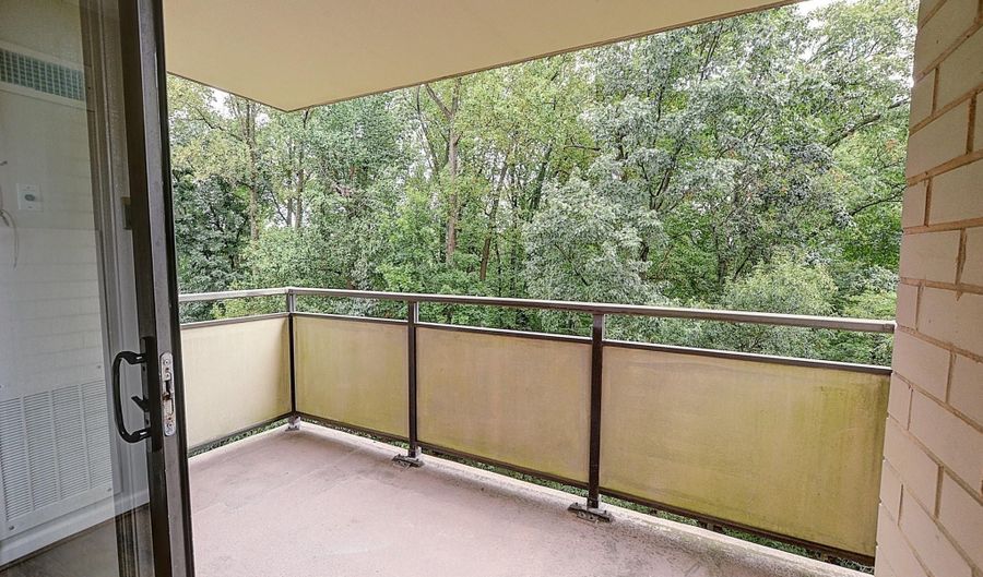 5225 POOKS HILL Rd 710N, Bethesda, MD 20814 - 2 Beds, 1 Bath