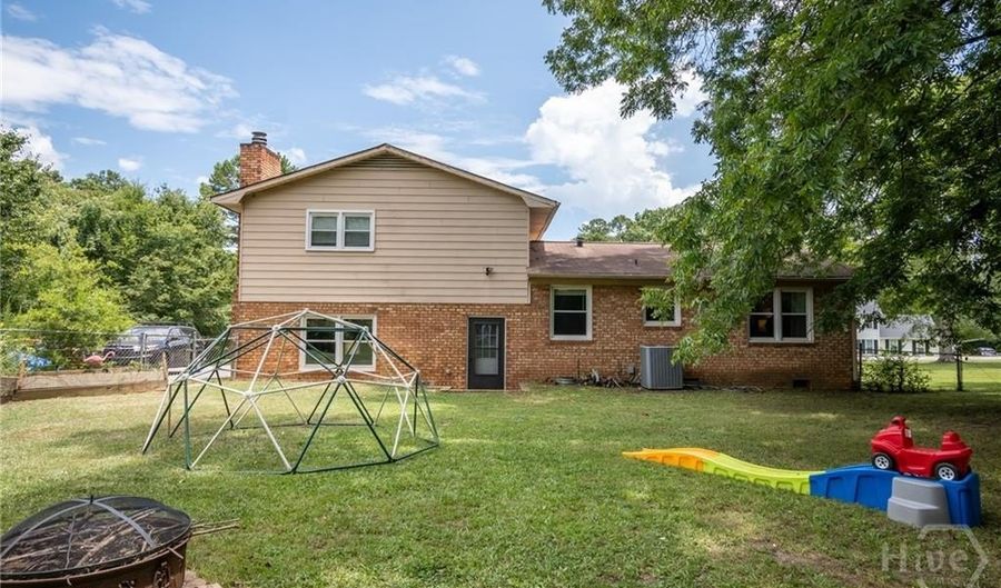 185 Fairway Cir, Athens, GA 30607 - 3 Beds, 3 Bath