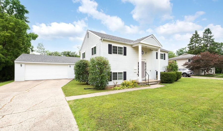 1670 Tudor Dr, Ann Arbor, MI 48103 - 4 Beds, 1 Bath