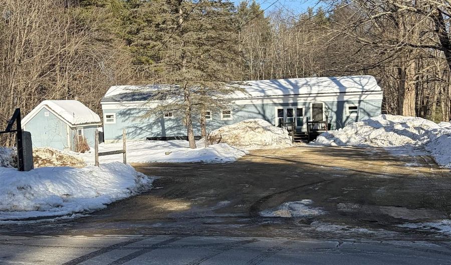 263 Pickpocket Rd, Brentwood, NH 03833 - 2 Beds, 1 Bath
