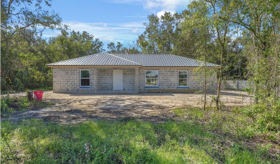 8115 SW NANCY Dr, Arcadia, FL 34269 - 3 Beds, 2 Bath