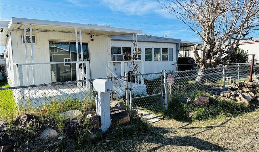 1967 Del Norte Dr, Bullhead City, AZ 86442 - 5 Beds, 3 Bath