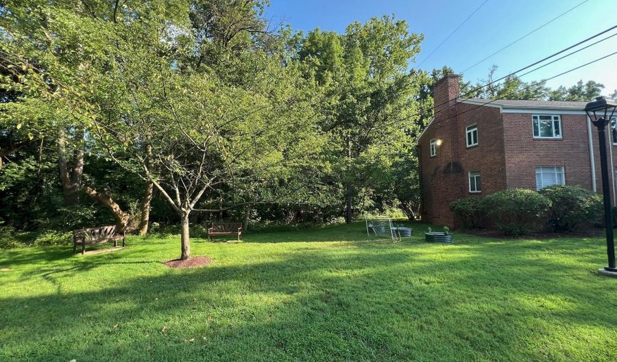 10305 MONTROSE Ave M-101, Bethesda, MD 20814 - 2 Beds, 1 Bath