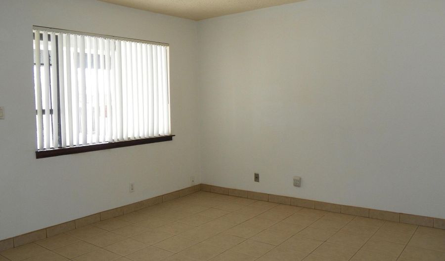 3101 Pennsylvania St NE 8, Albuquerque, NM 87110 - 2 Beds, 1 Bath