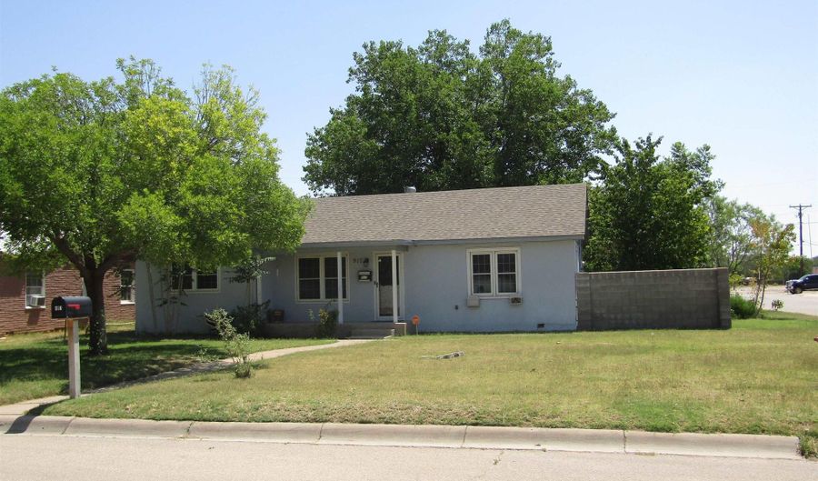 917 S 6th St, Artesia, NM 88210 - 2 Beds, 1 Bath